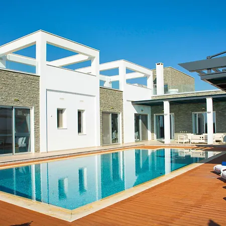 Villa Seafront Layla By Ruidoso Luxury